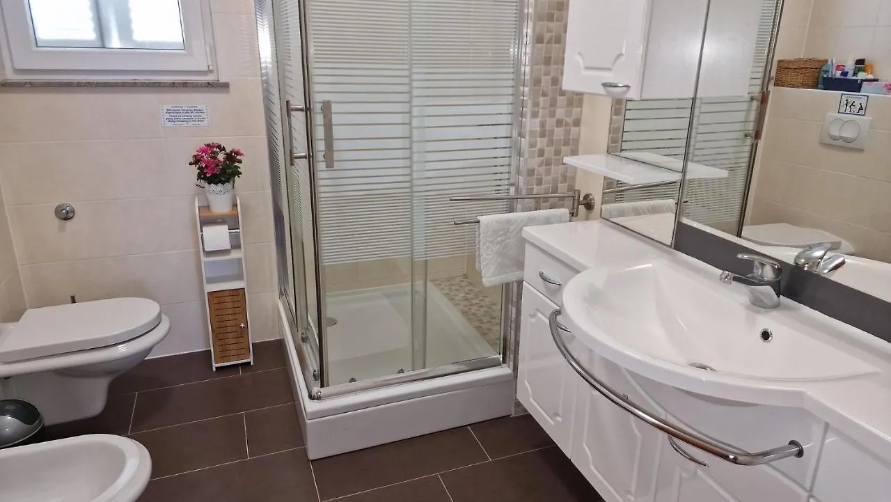 Guest house Apartments Grozdanic Sveti Vid-Miholjice Croatia