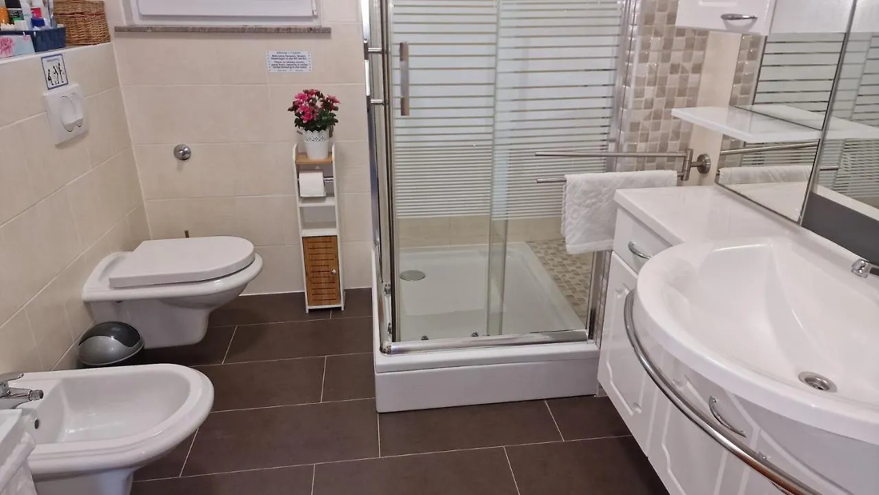 Apartments Grozdanic Sveti Vid-Miholjice Guest house