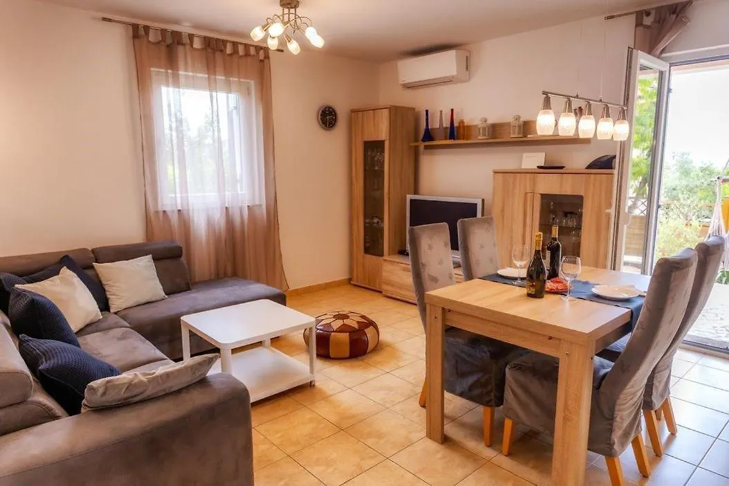 Guest house Apartments Grozdanic Sveti Vid-Miholjice
