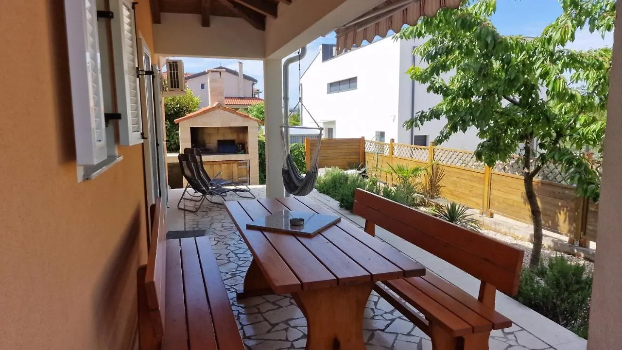 Apartments Grozdanic Sveti Vid-Miholjice