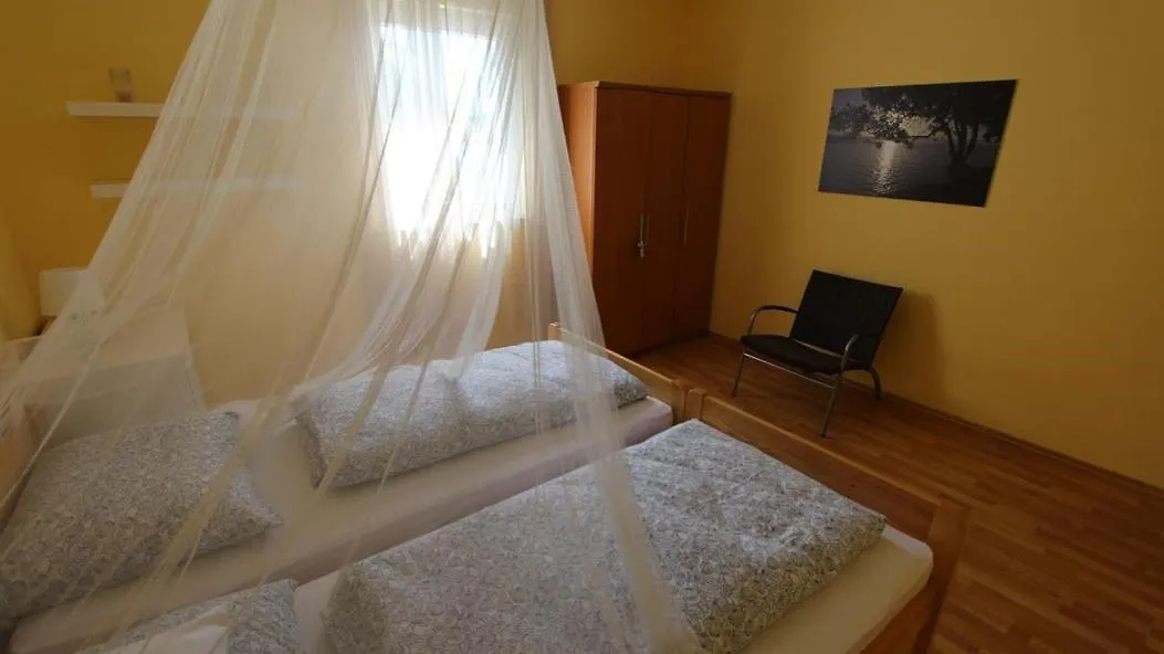 Apartments Grozdanic Sveti Vid-Miholjice